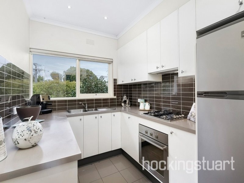 16/3 Harrison Crescent, Hawthorn image 3
