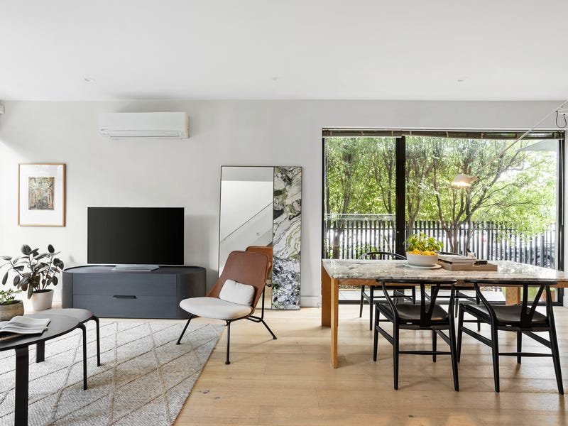Property Gallery Thumbnail 3