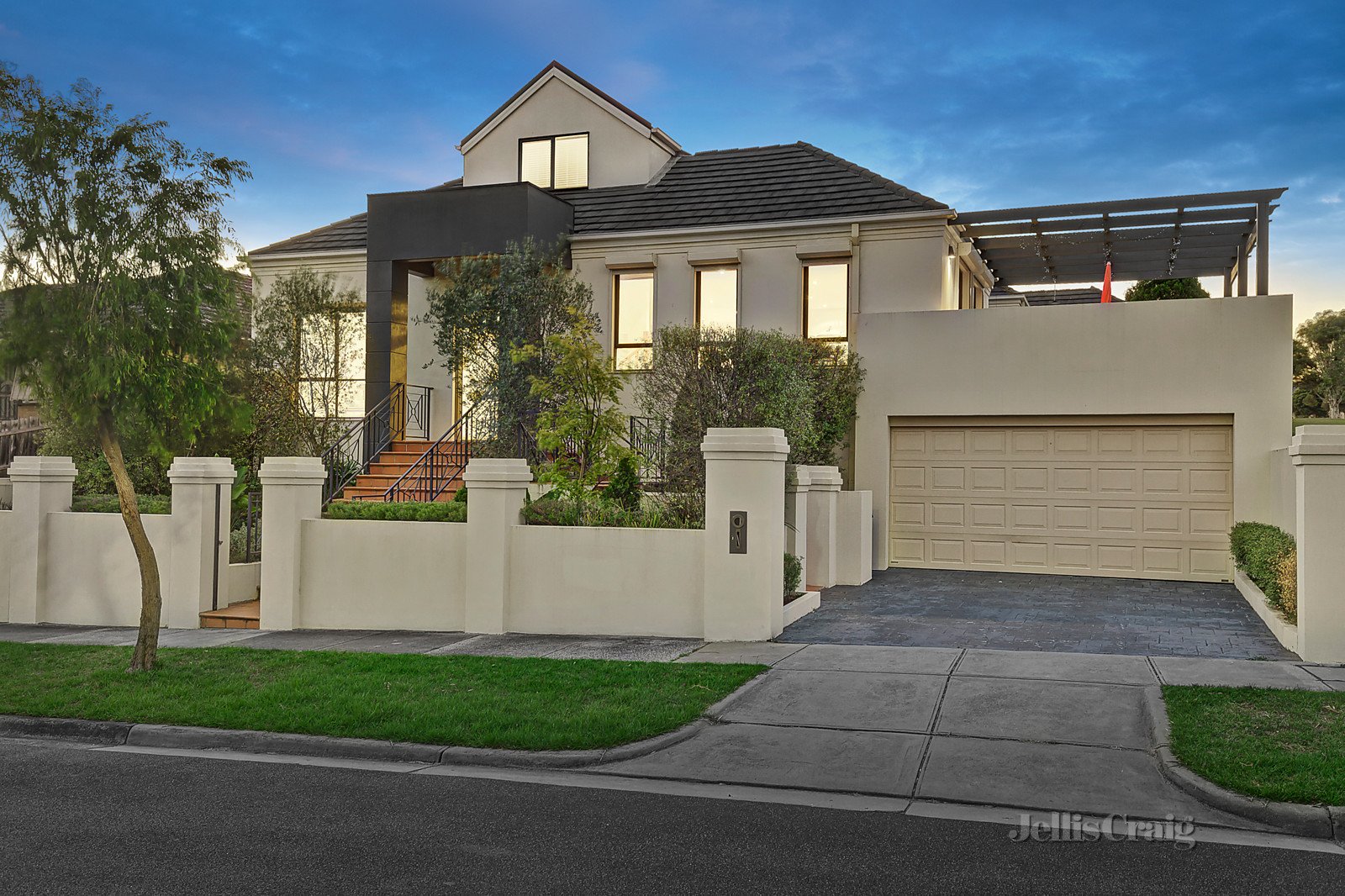 1/63 Morton Road, Burwood image 1