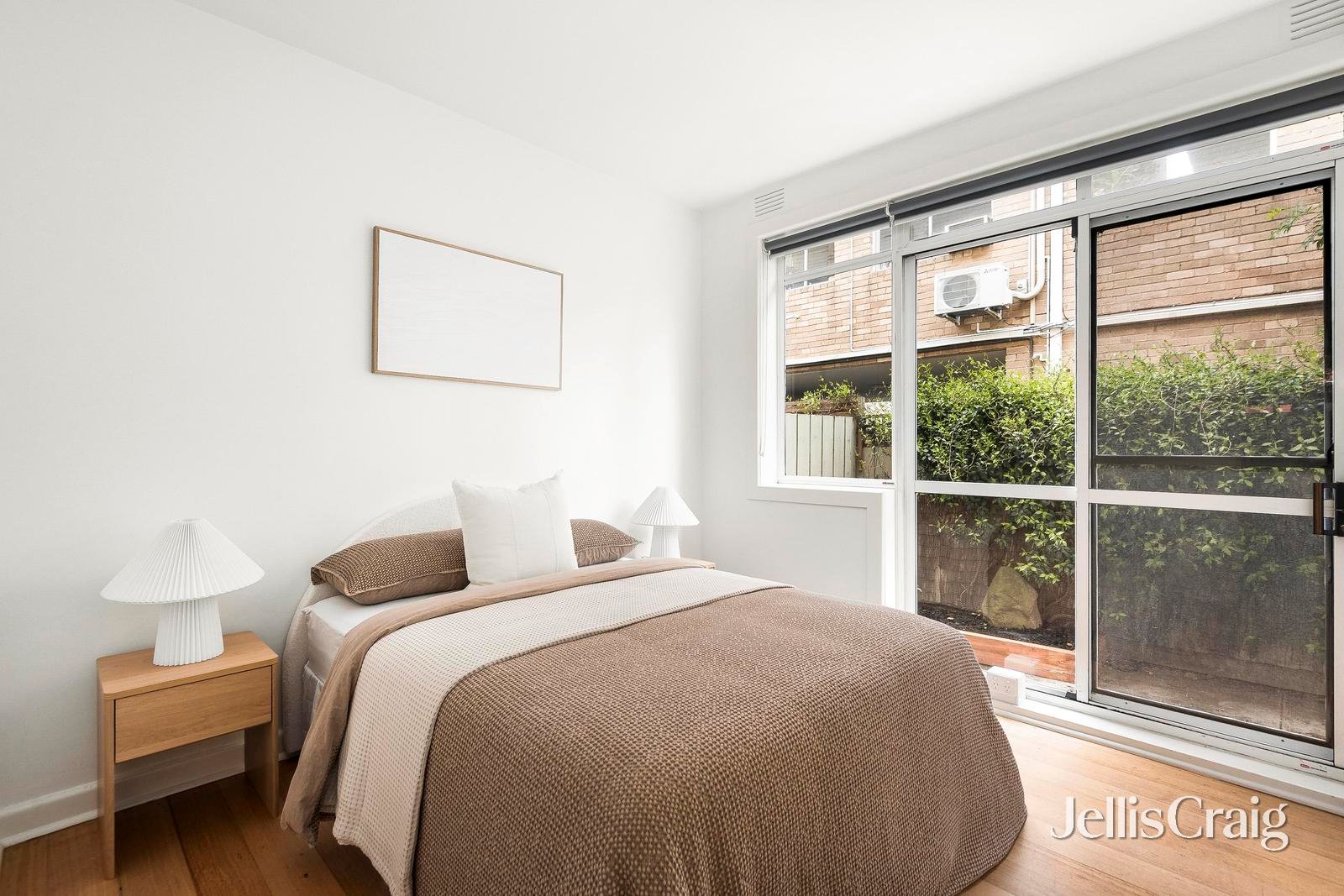 1/63 Ormond Road, Elwood image 5