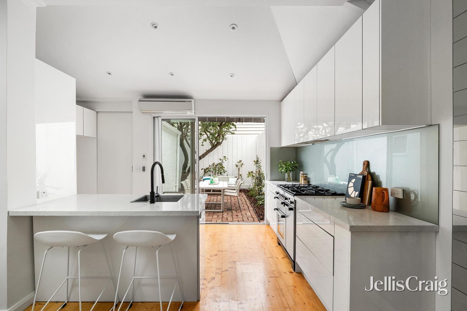 163 Vere Street, Abbotsford image 4