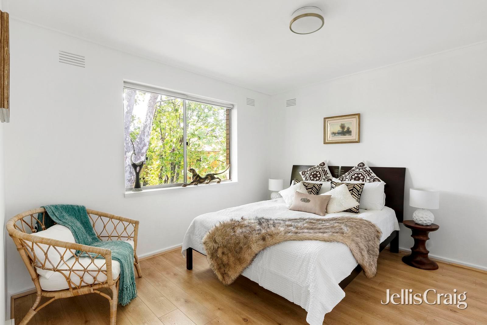 16/302 Abbotsford Street, North Melbourne image 3