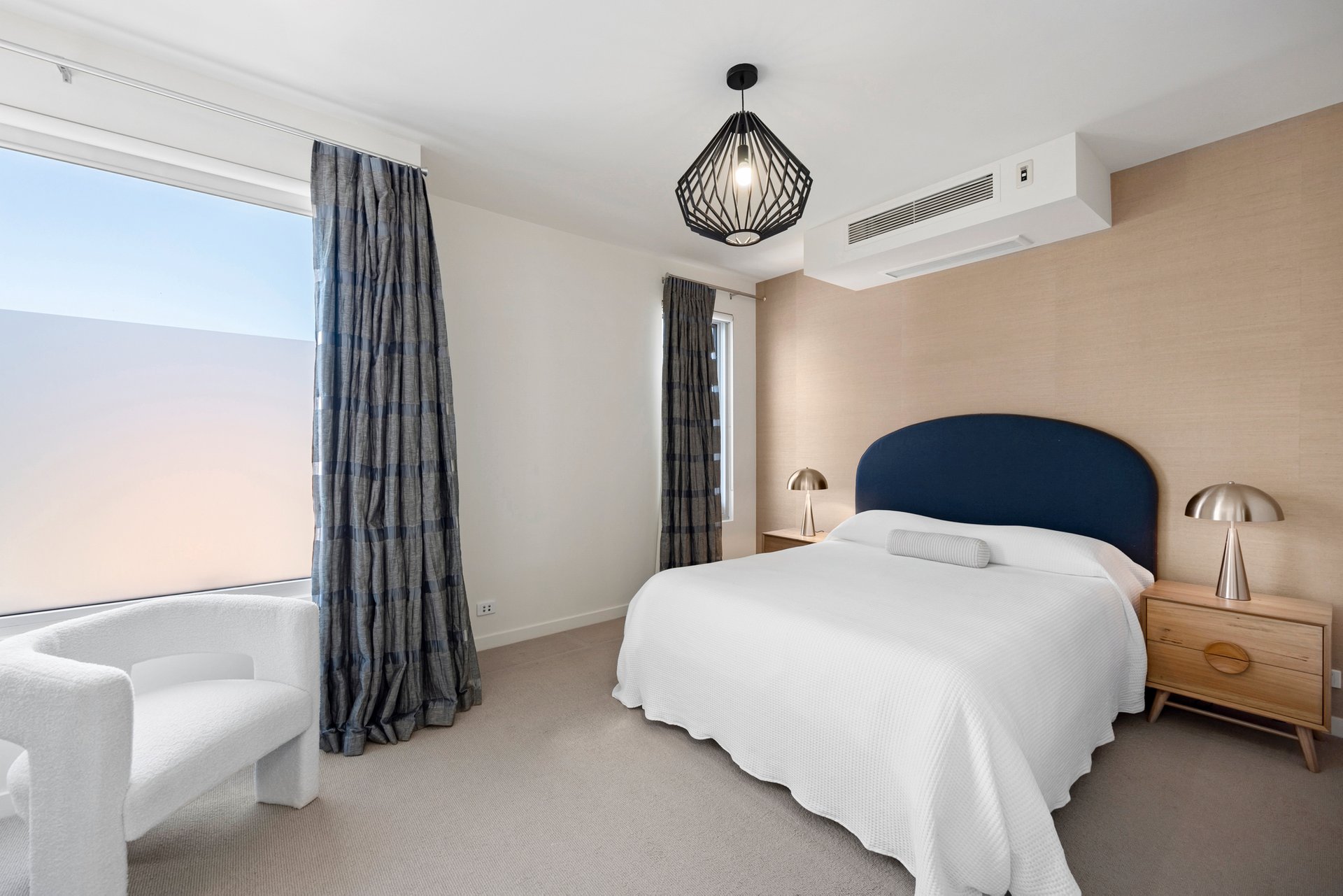 Property Gallery Thumbnail 12