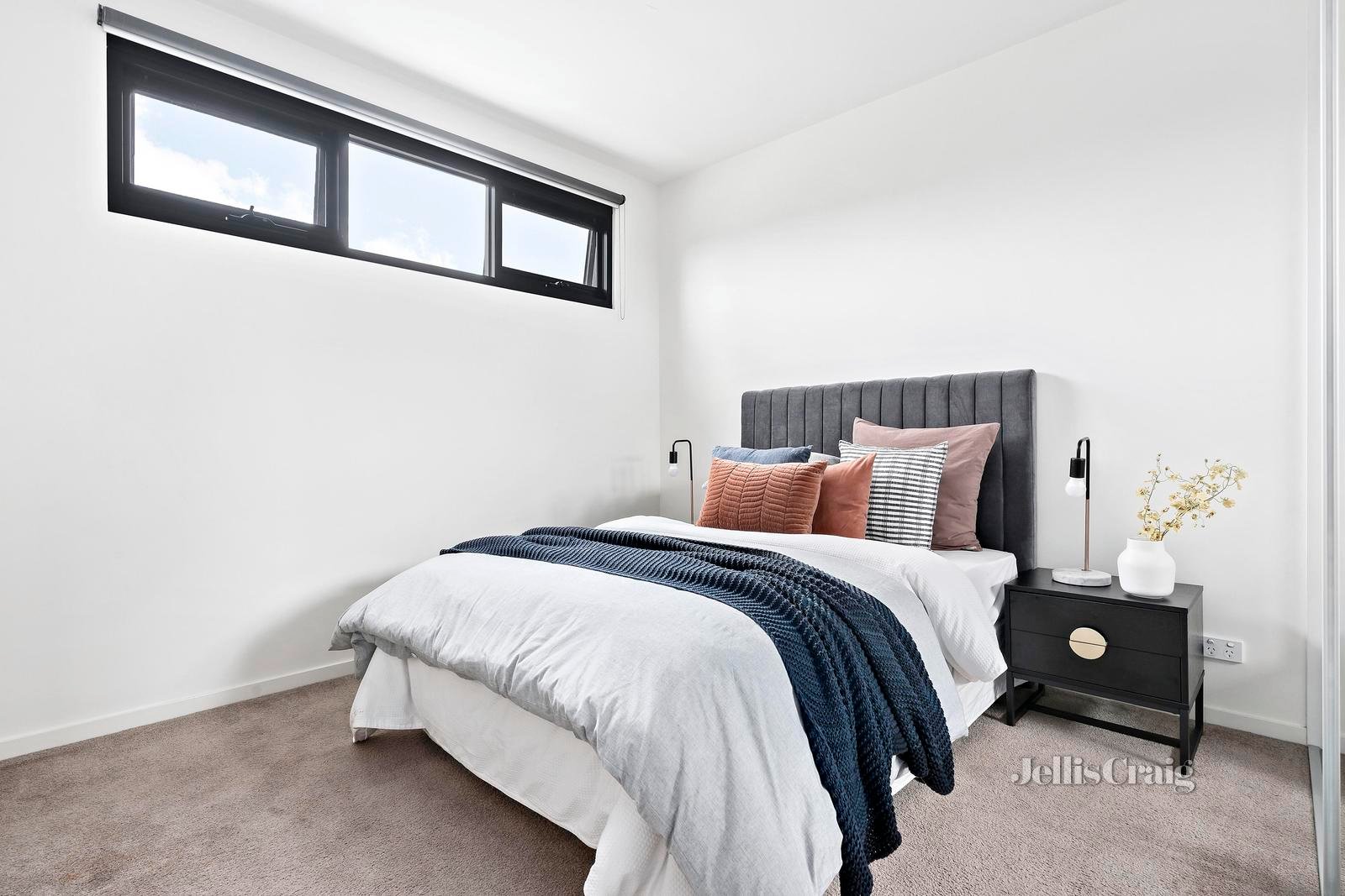 16/366 Pascoe Vale Road, Strathmore image 4