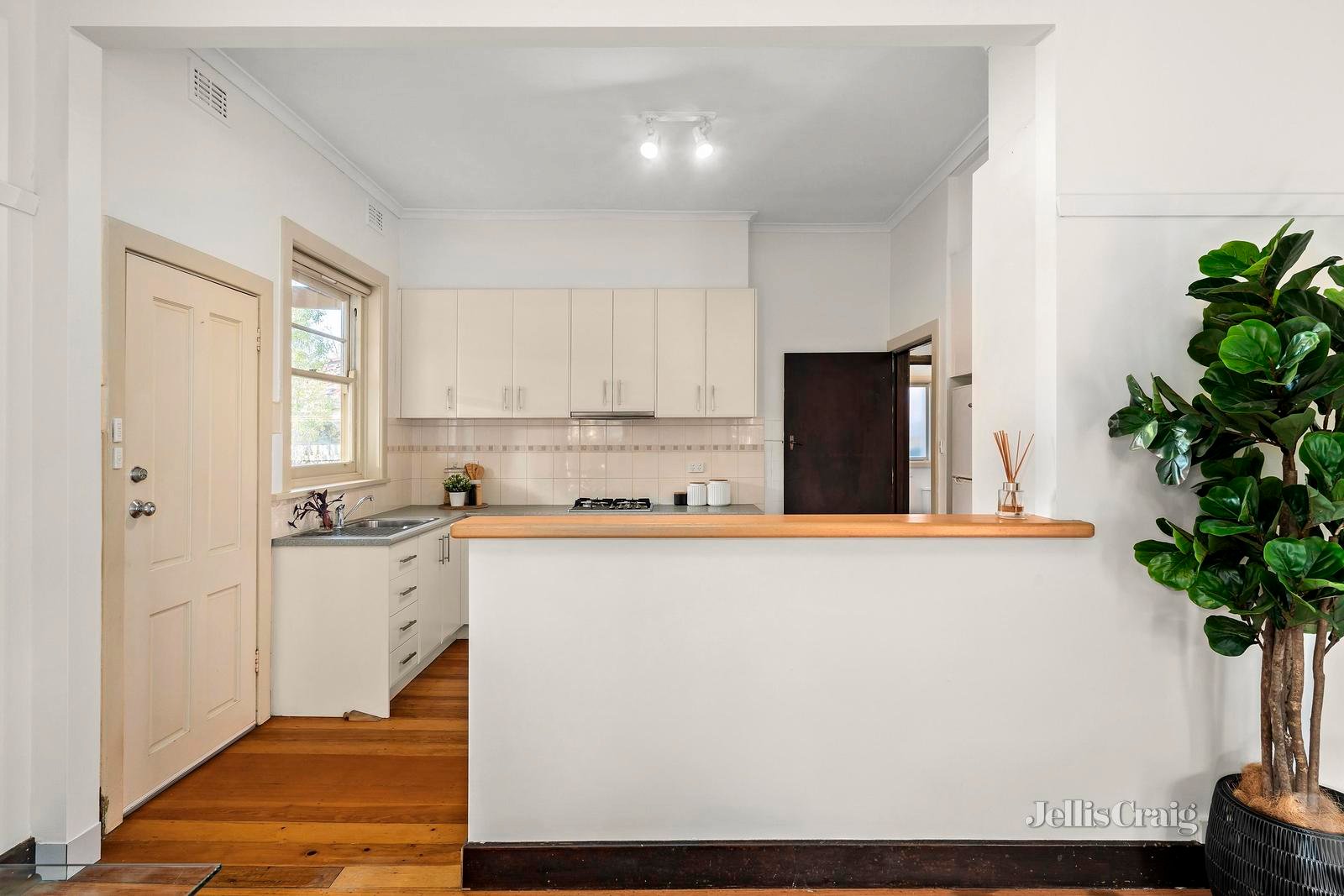 1/639 South Road, Bentleigh East image 8