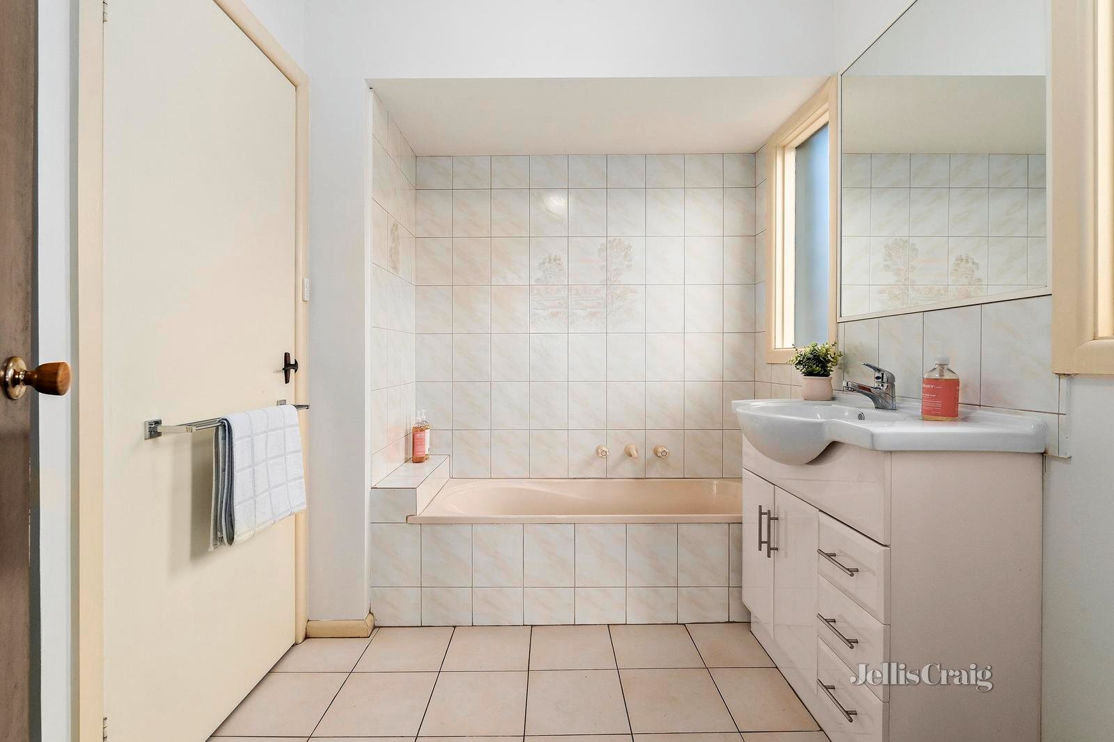 1/639 South Road, Bentleigh East image 12