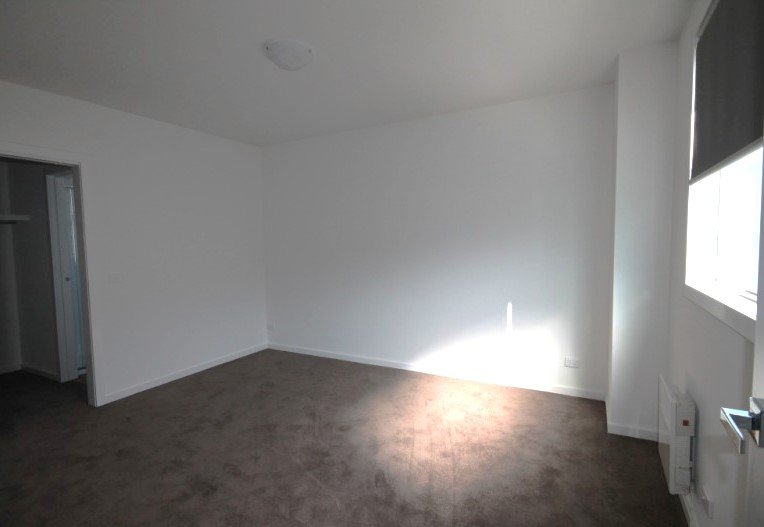 Property Gallery Thumbnail 2