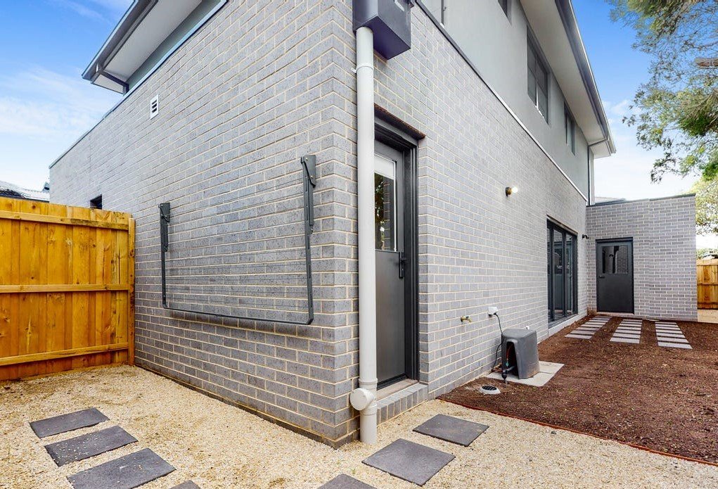 1 / 64 Armstrong Road SEAFORD