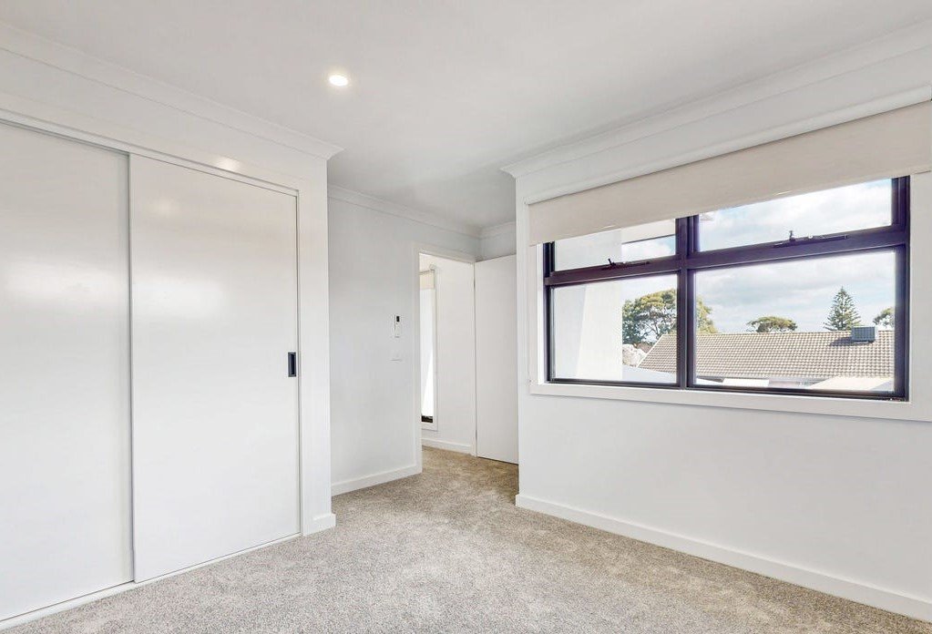 1 / 64 Armstrong Road SEAFORD