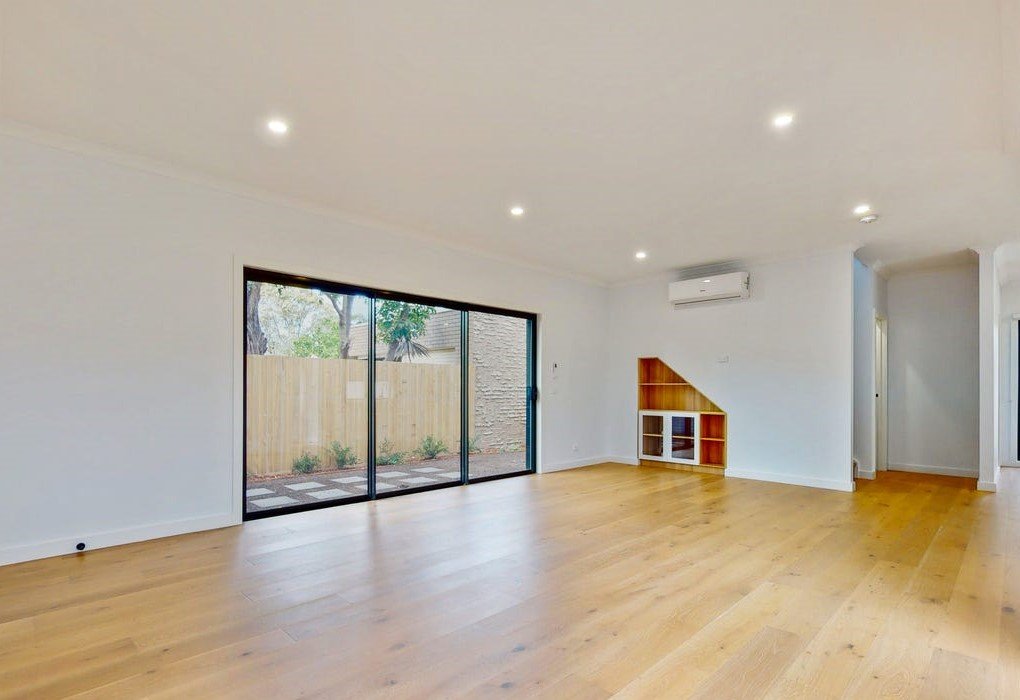 1 / 64 Armstrong Road SEAFORD