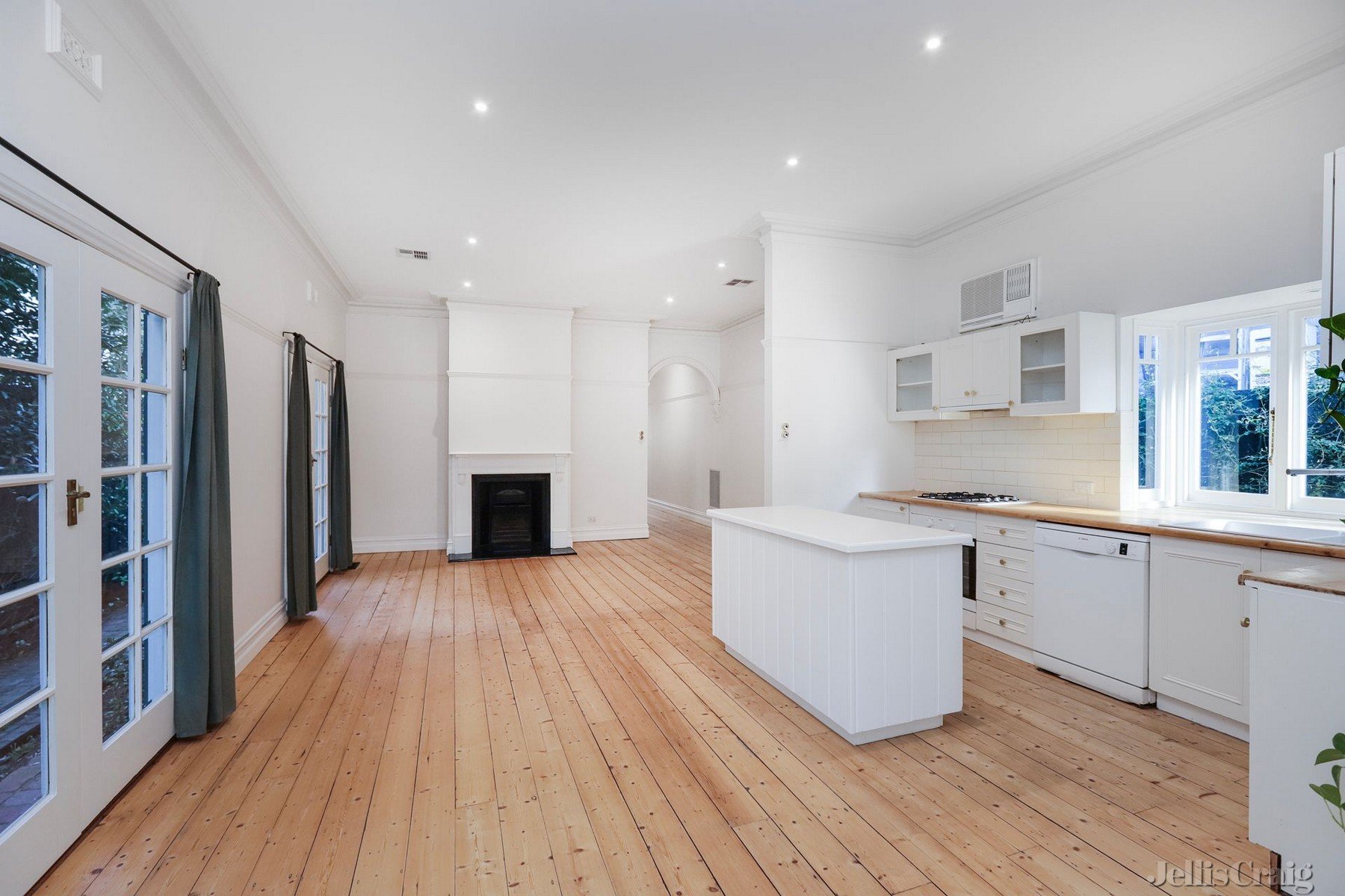 164 Elm Street, Northcote image 2