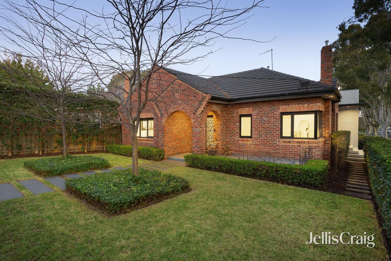 164 Lower Heidelberg Road, Ivanhoe&nbsp;East image 2