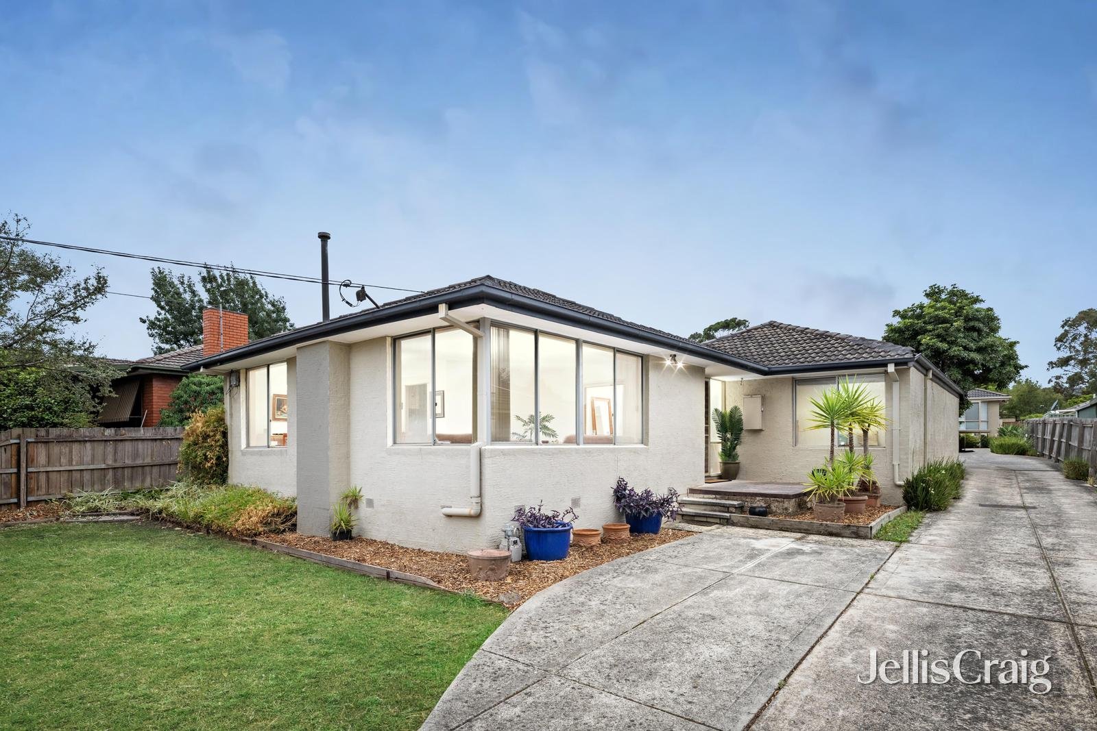 1/64 Mcmahons Road, Ferntree&nbsp;Gully image 1