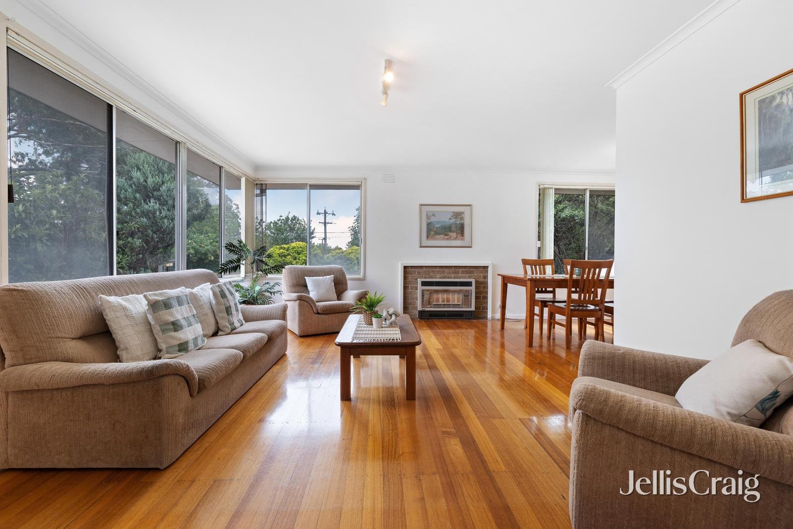1/64 Mcmahons Road, Ferntree&nbsp;Gully image 2