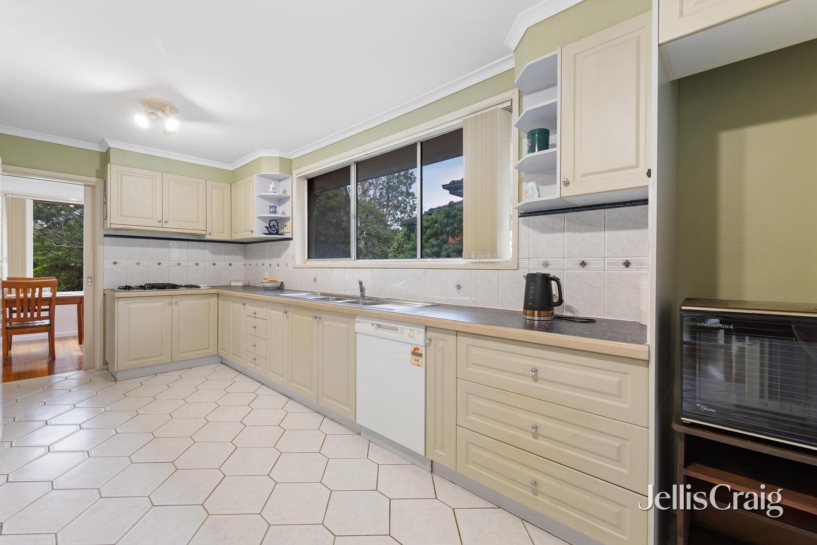 1/64 Mcmahons Road, Ferntree&nbsp;Gully image 4