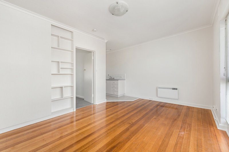 16 / 4 Rosedale Avenue GLEN HUNTLY, VIC 3163