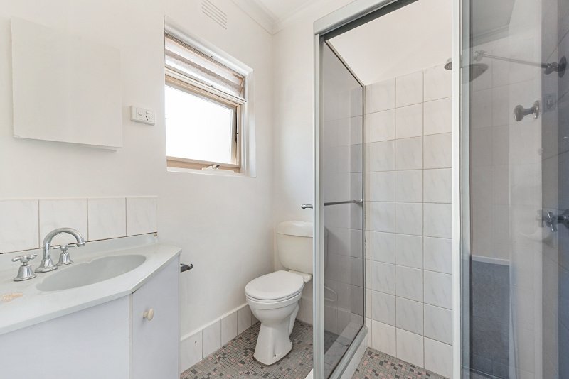 16 / 4 Rosedale Avenue GLEN HUNTLY, VIC 3163