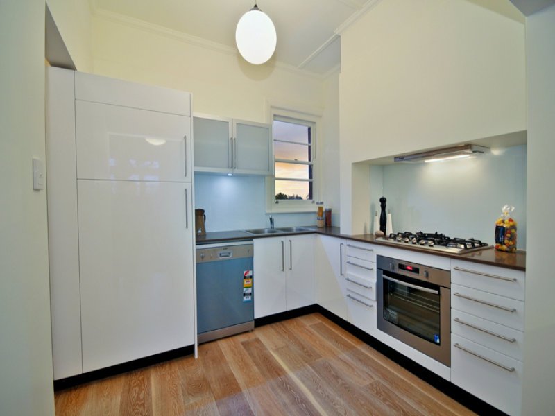 1/64 Victoria Avenue, Albert Park image 3