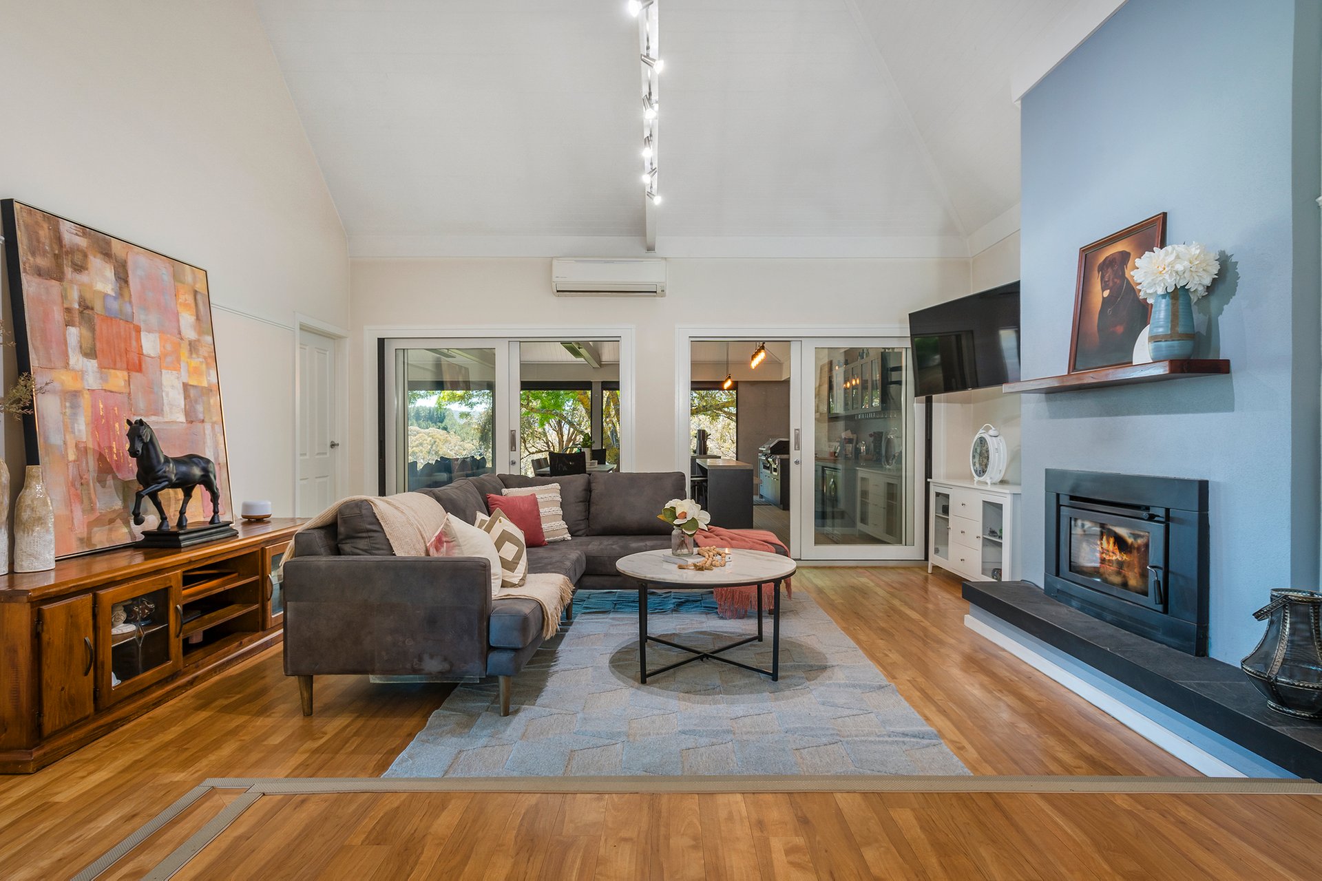 Property Gallery Thumbnail 6