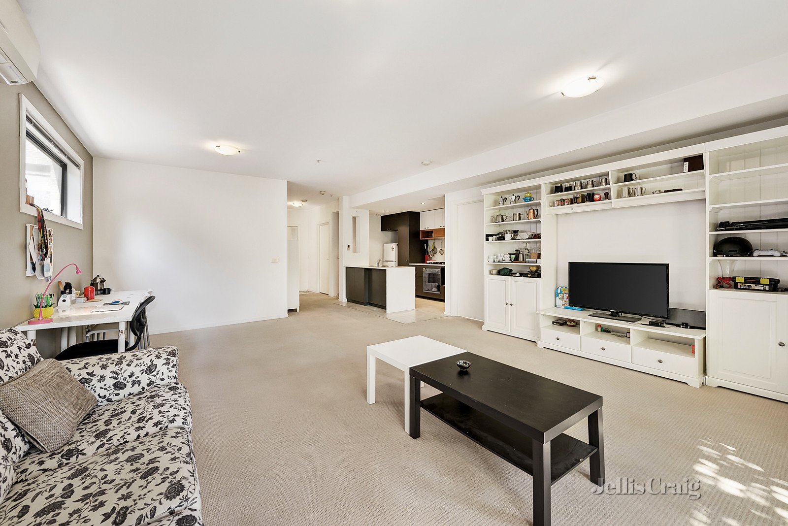 16/41 Harrow Street, Box Hill image 2