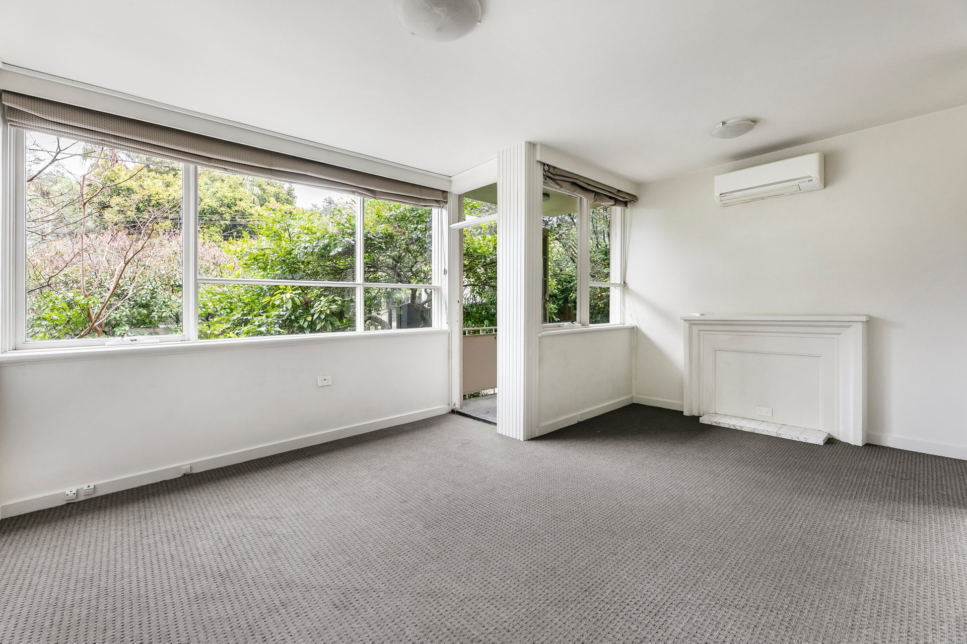 Property Gallery Thumbnail 3