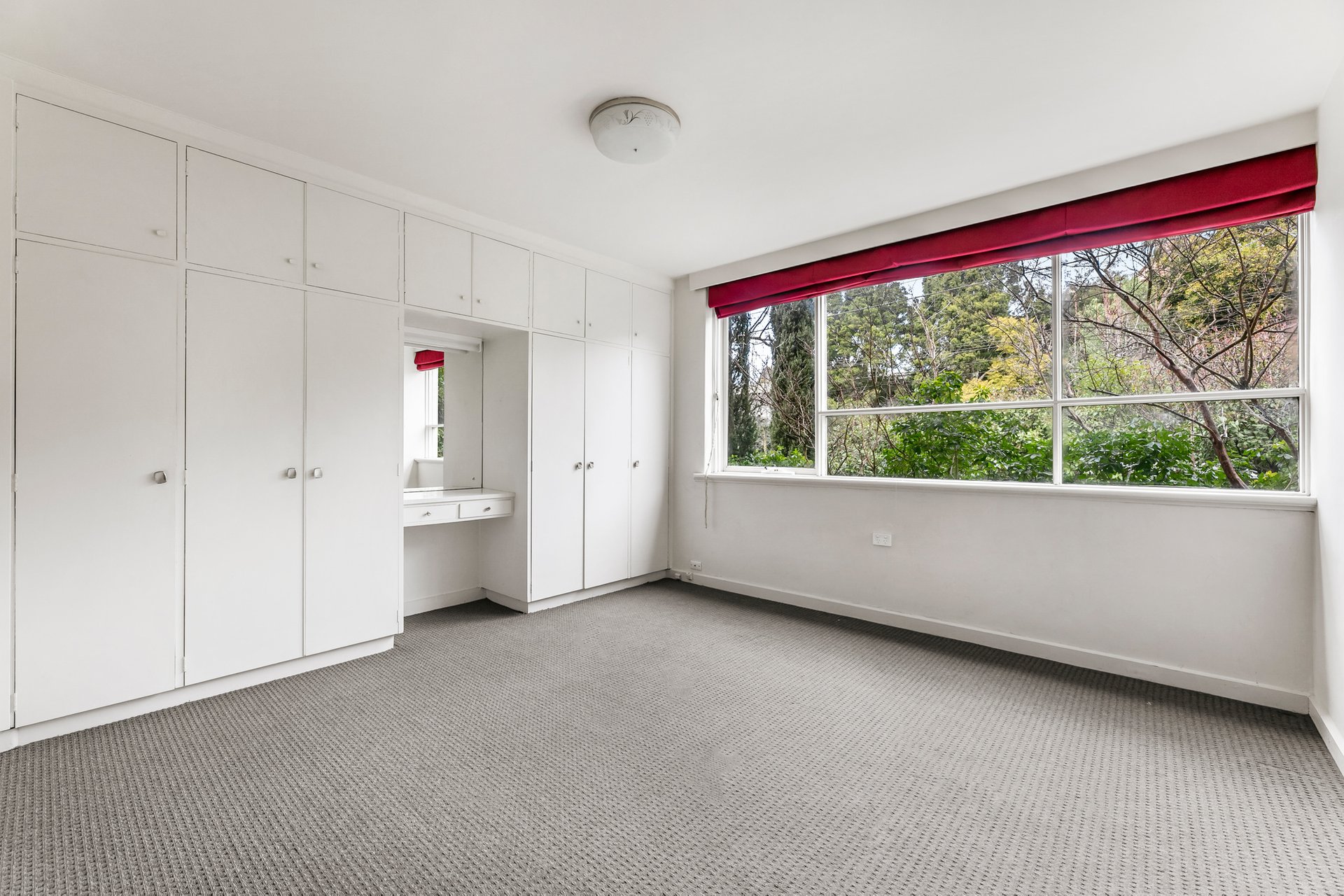 Property Gallery Thumbnail 4