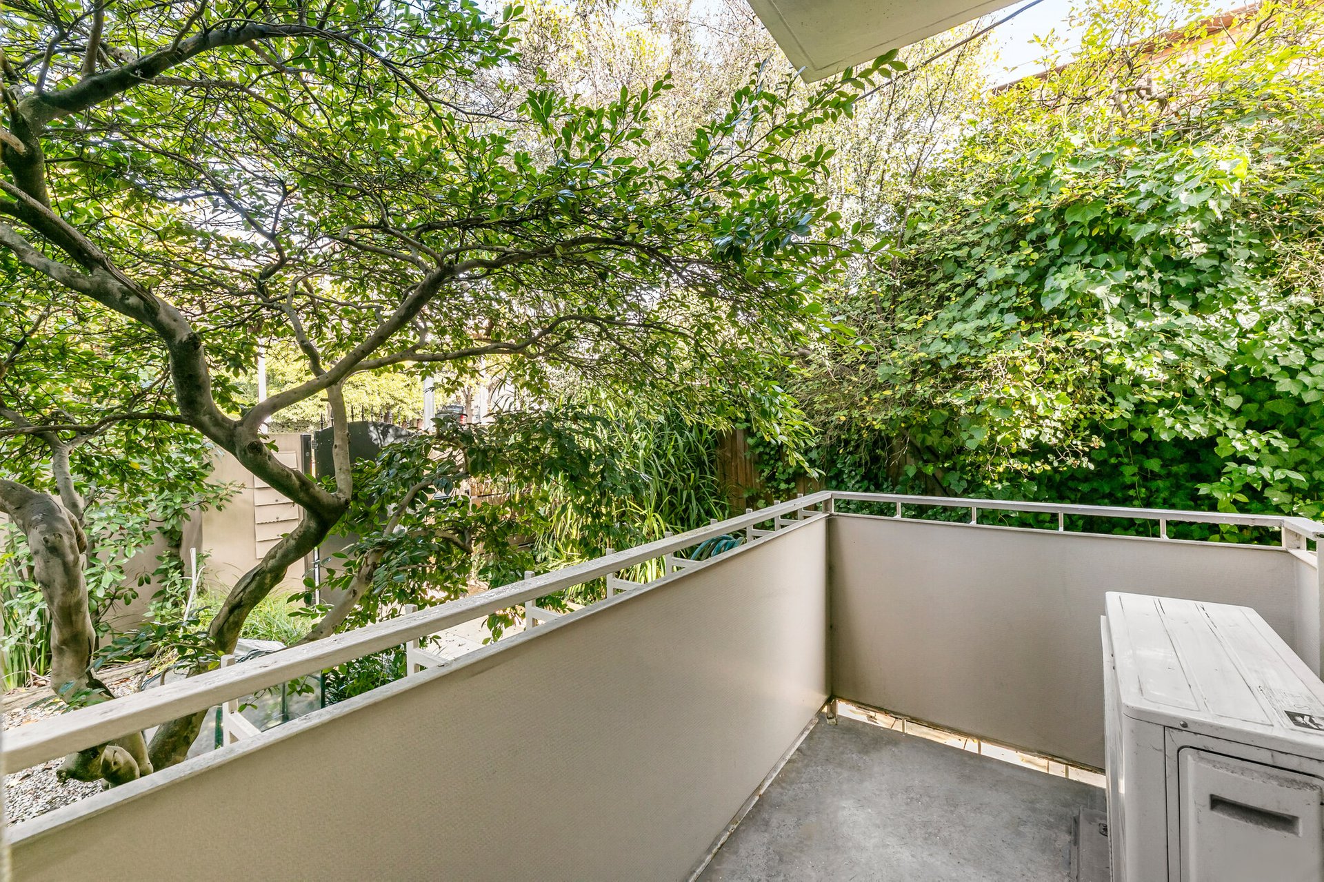 Property Gallery Thumbnail 7