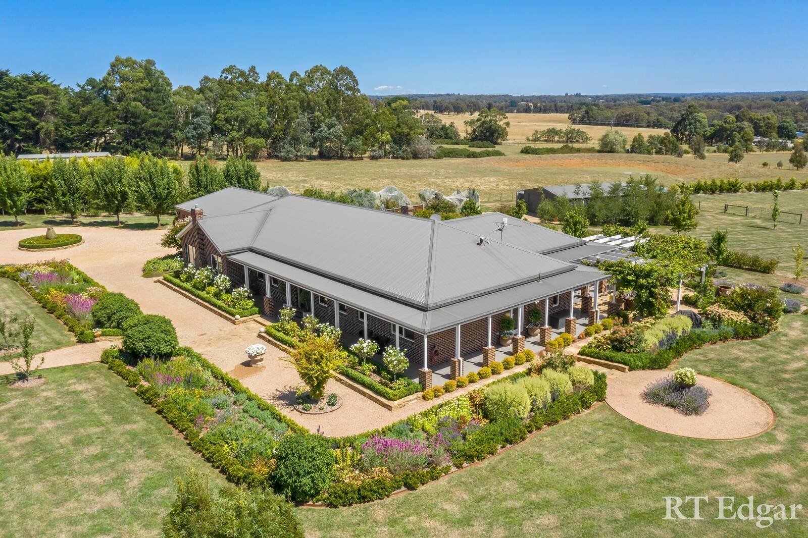 Property Gallery Thumbnail 2
