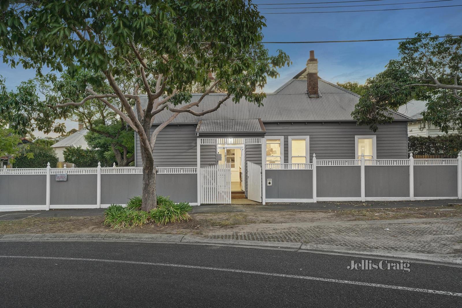 165 Cochrane Street, Brighton image 1