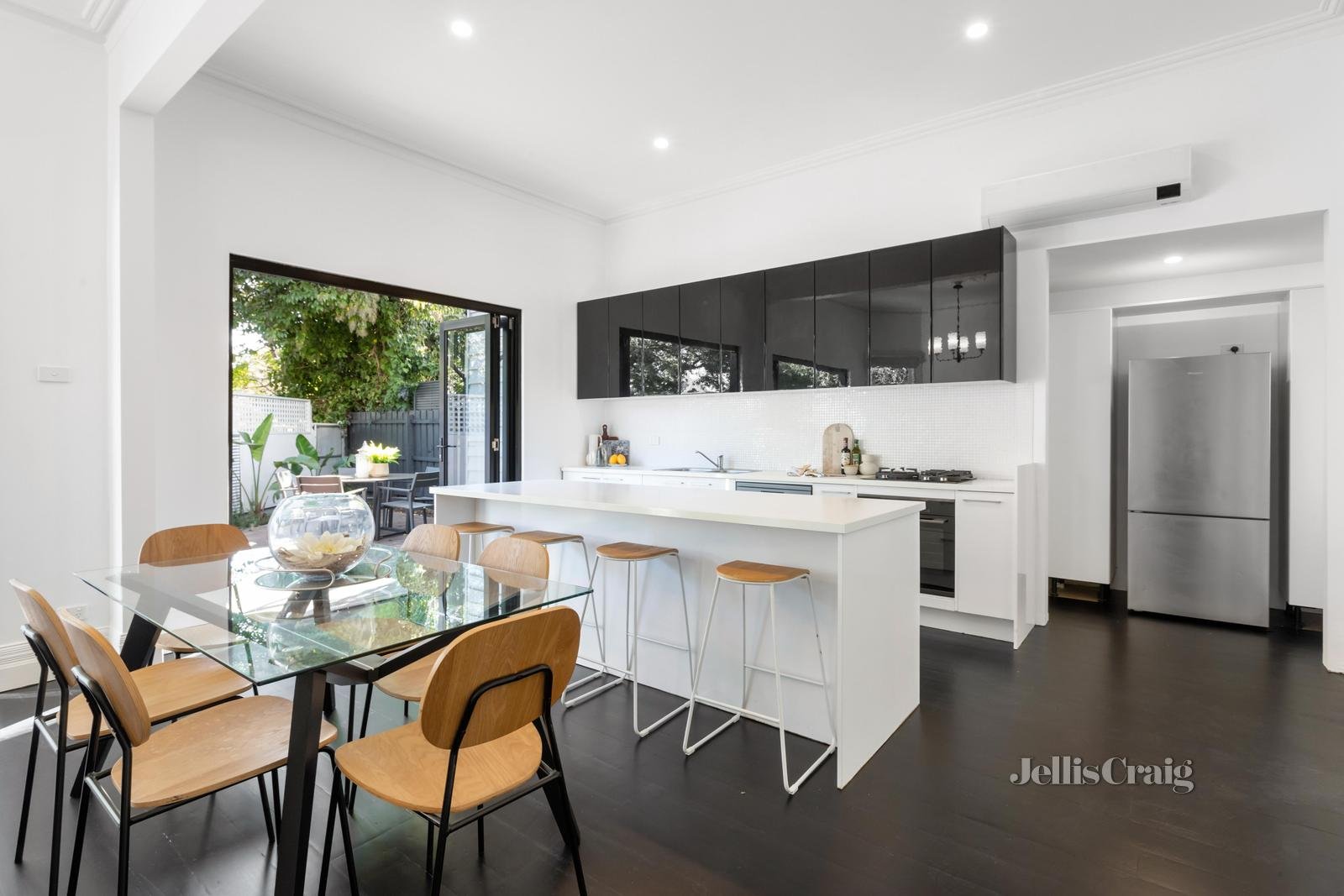 165 Cochrane Street, Brighton image 5