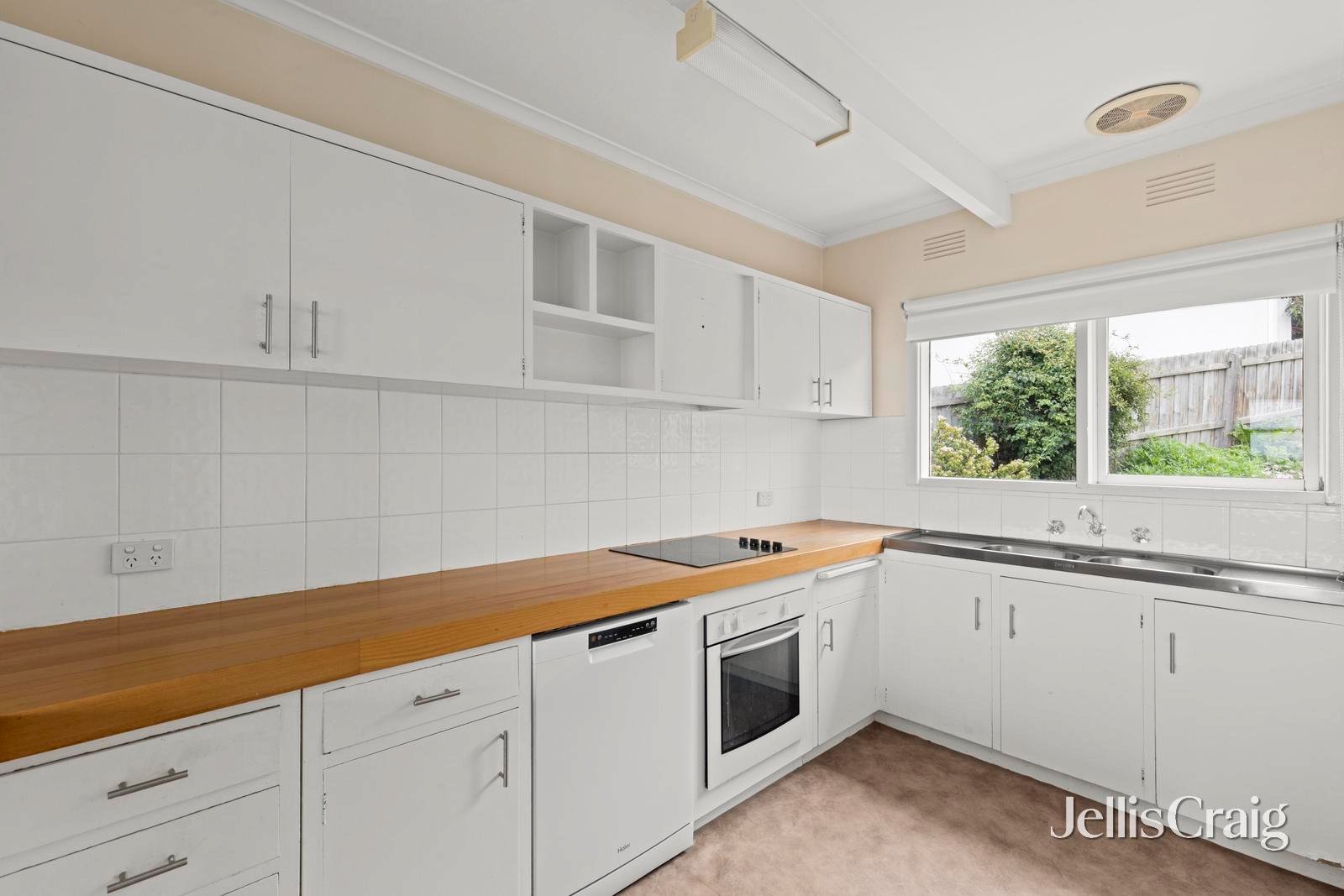 165 Dare Street, Ocean&nbsp;Grove image 9