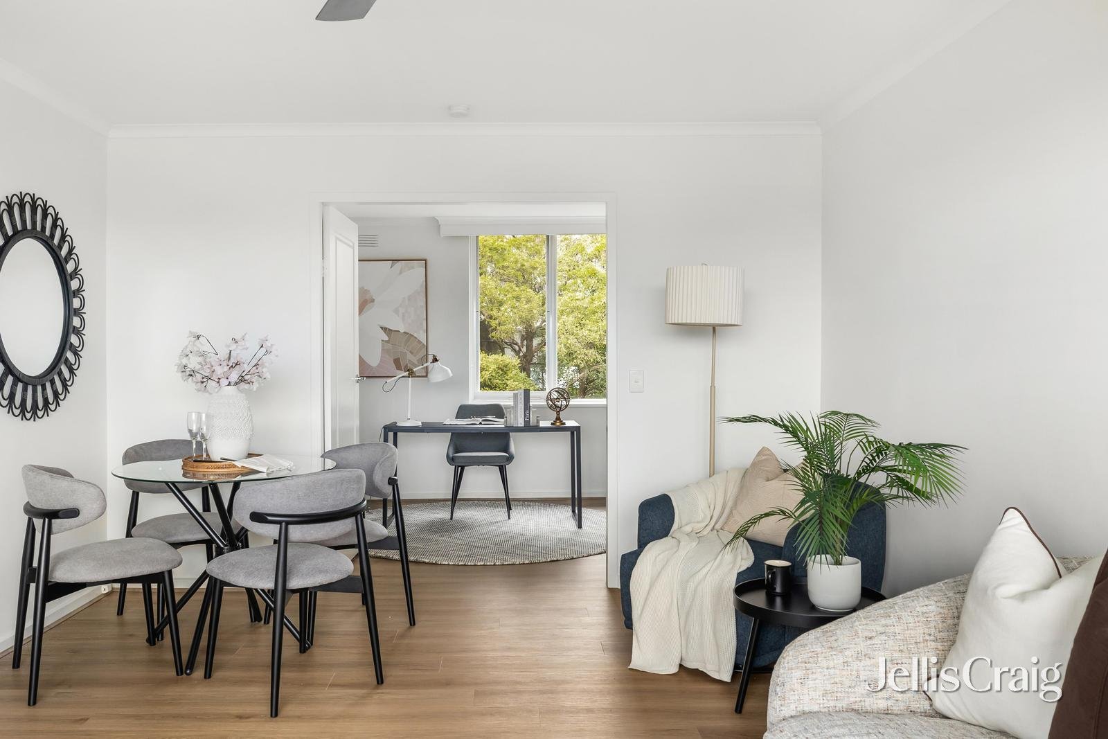 16/5 Denham Street, Hawthorn image 2