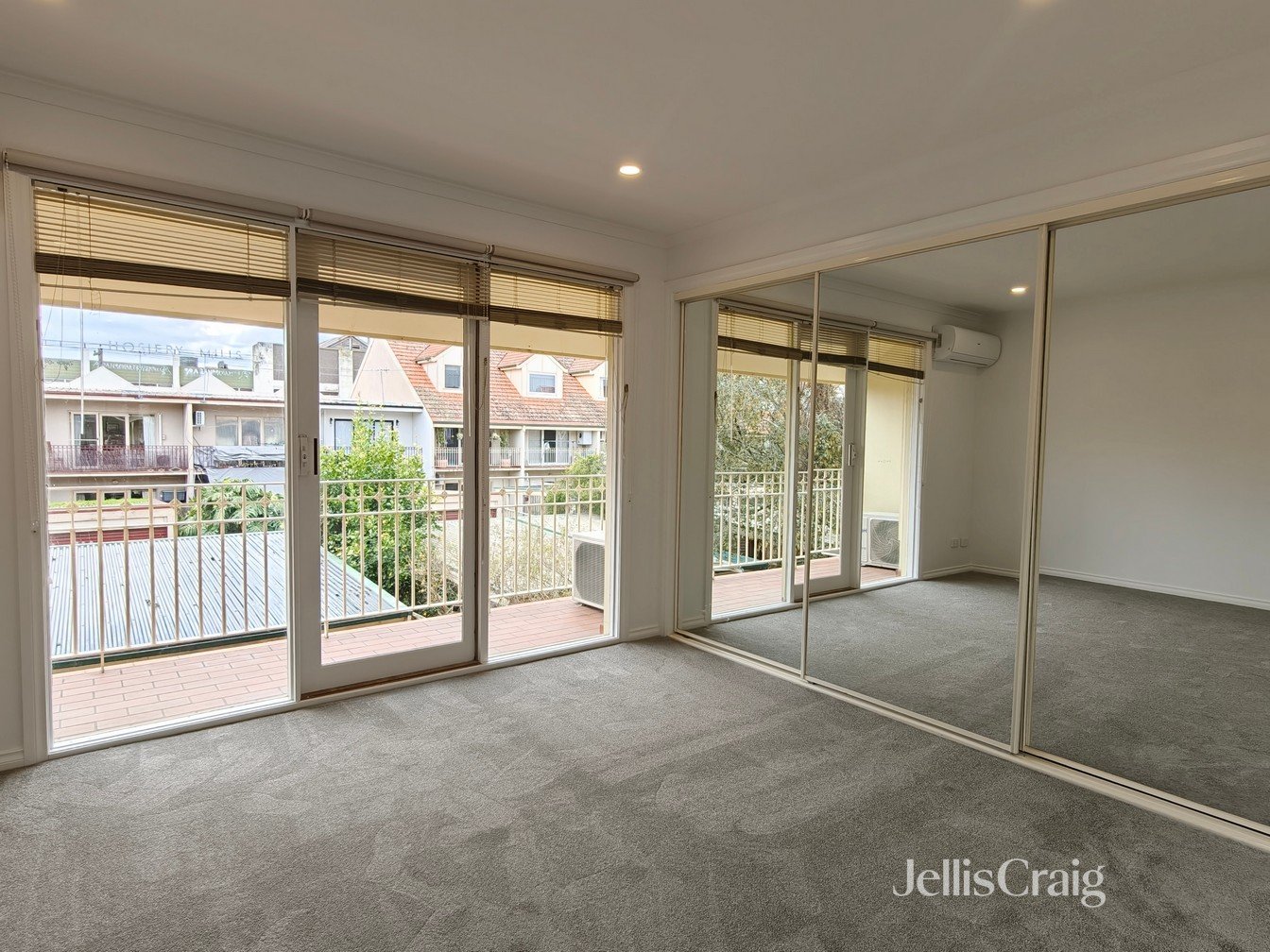 16/5 Evans Street, Brunswick image 5