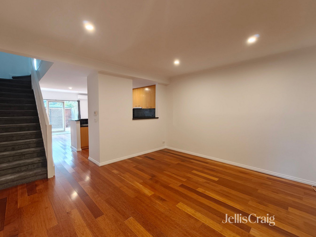 16/5 Evans Street, Brunswick image 3