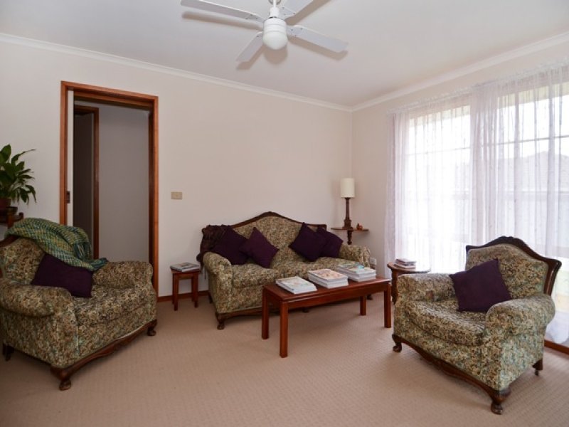 1/65 Gloucester Street, Grovedale image 3