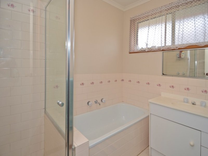 1/65 Gloucester Street, Grovedale image 6