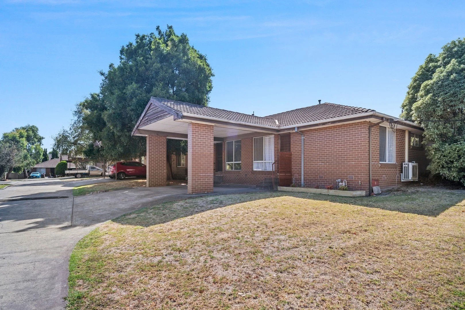1/65 Hewish Road, Croydon image 1