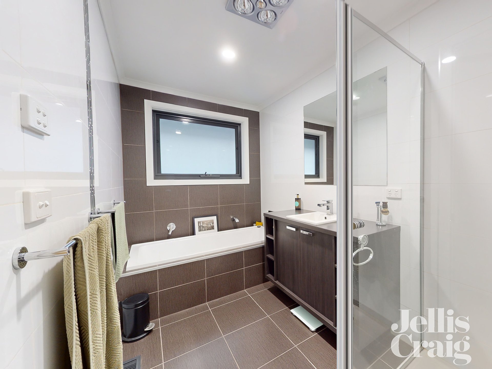 1/65 Mascoma Street, Strathmore image 8