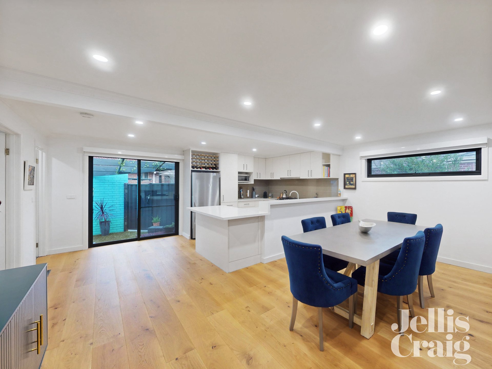 1/65 Mascoma Street, Strathmore image 5