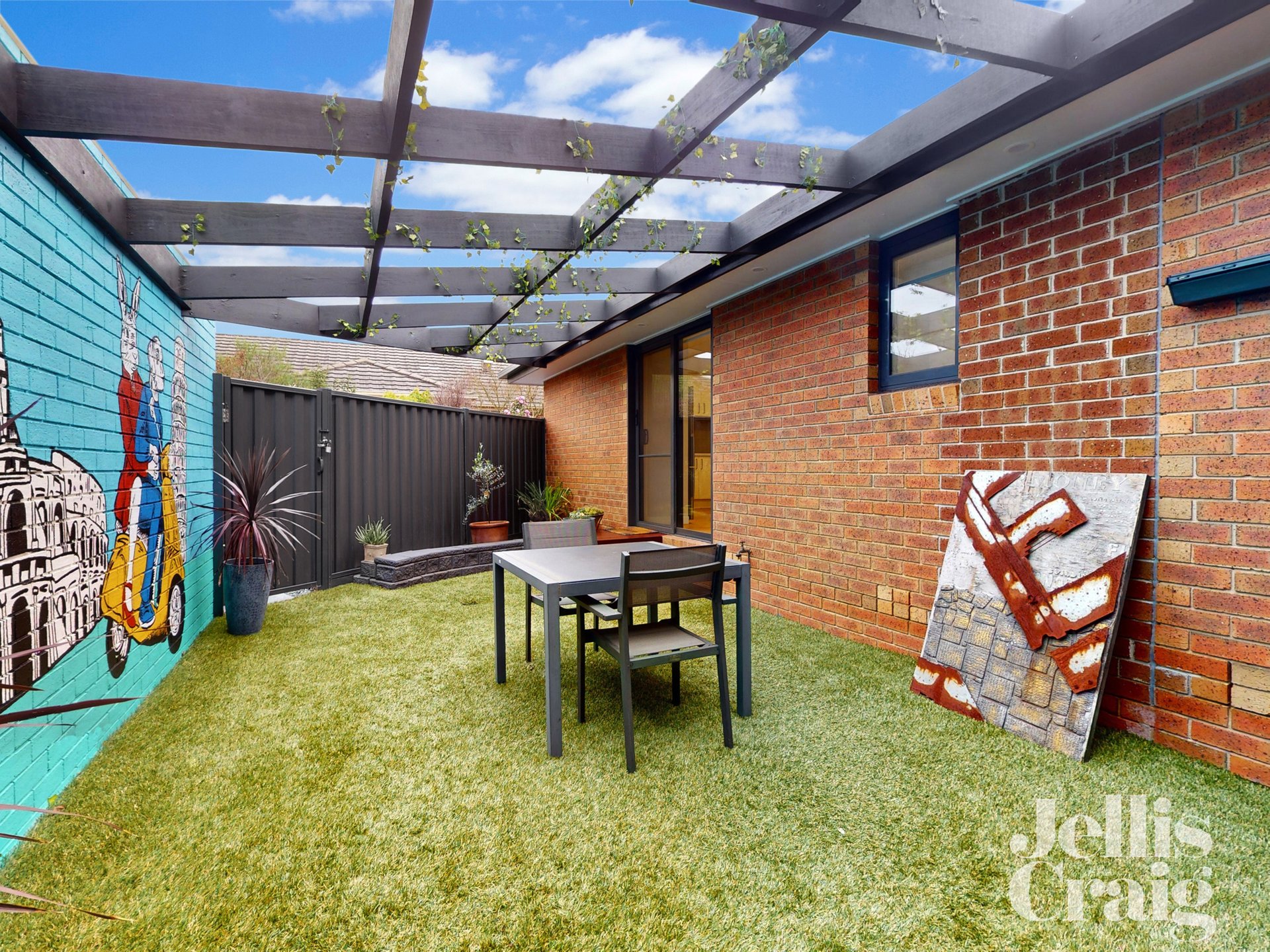 1/65 Mascoma Street, Strathmore image 9