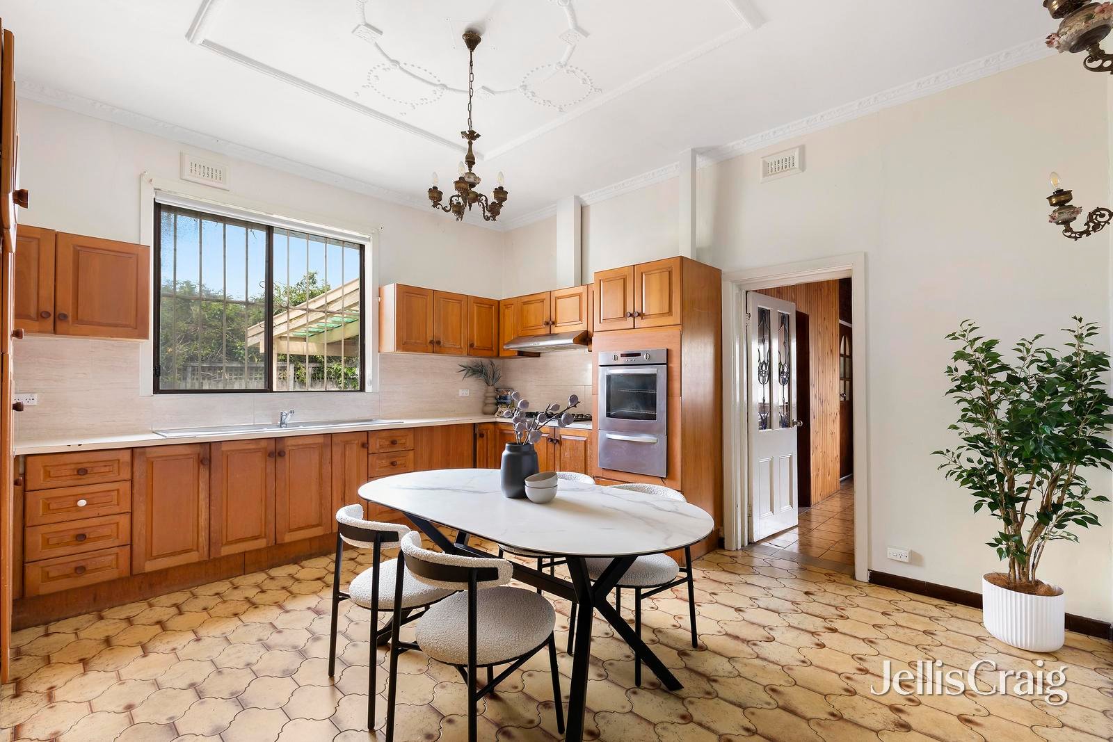 165 Wellington Street, Flemington image 4