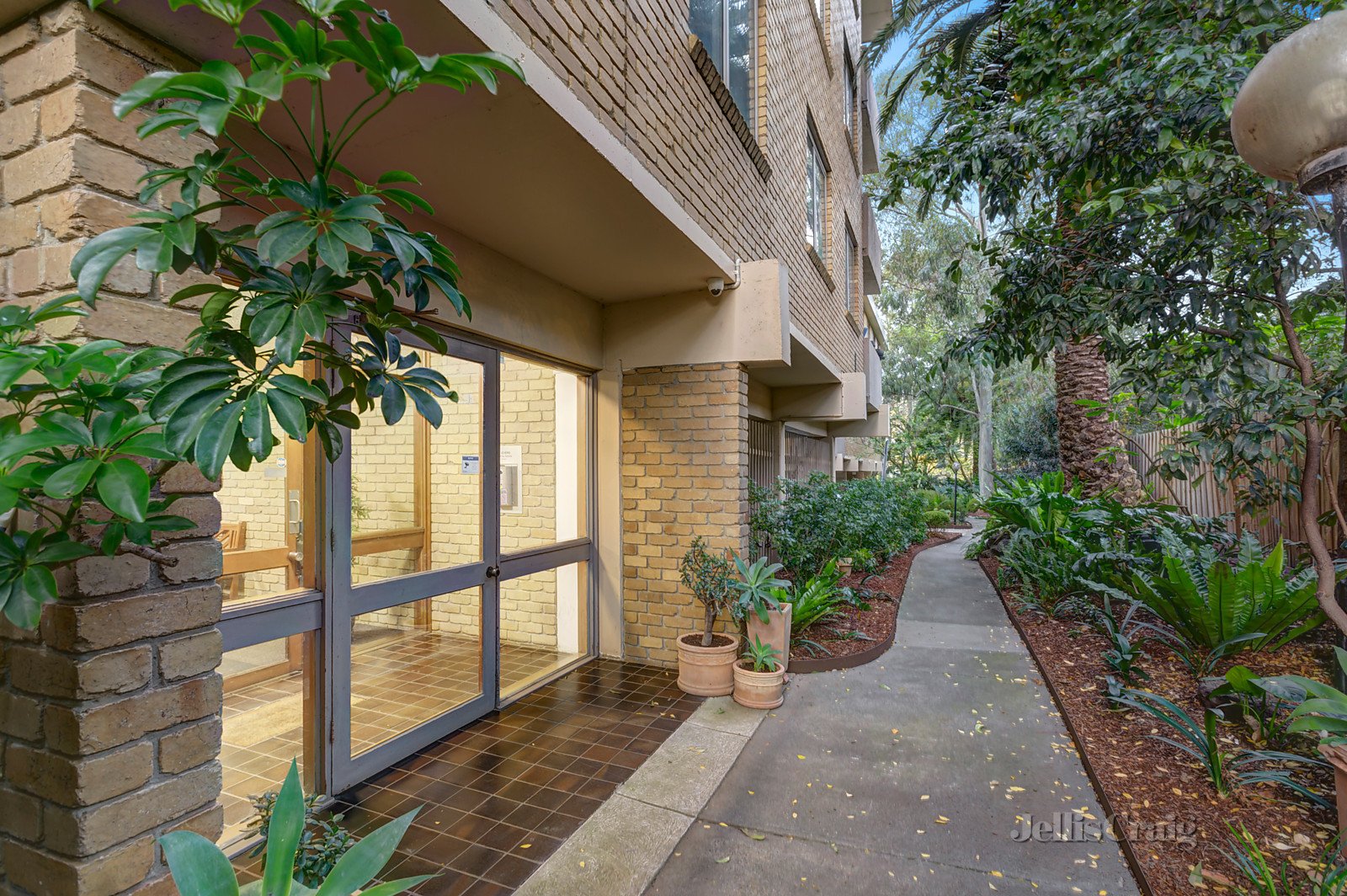 16/521-527 Royal Parade, Parkville image 15