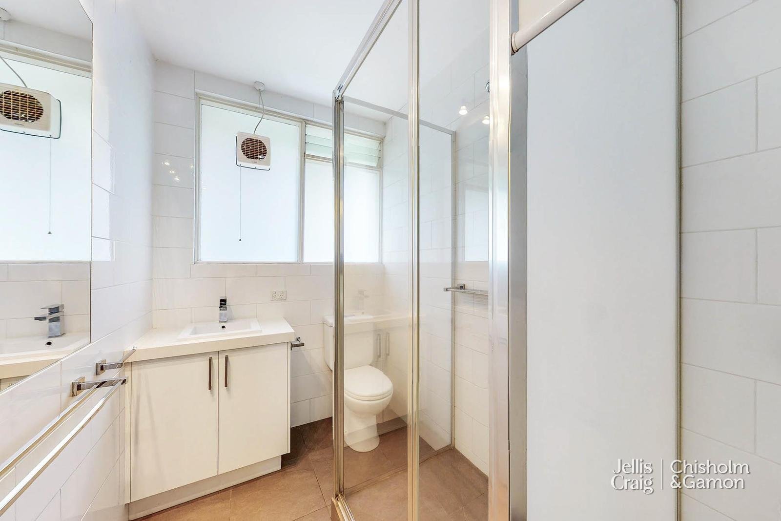 16/55 Alexandra Street, St Kilda East image 5