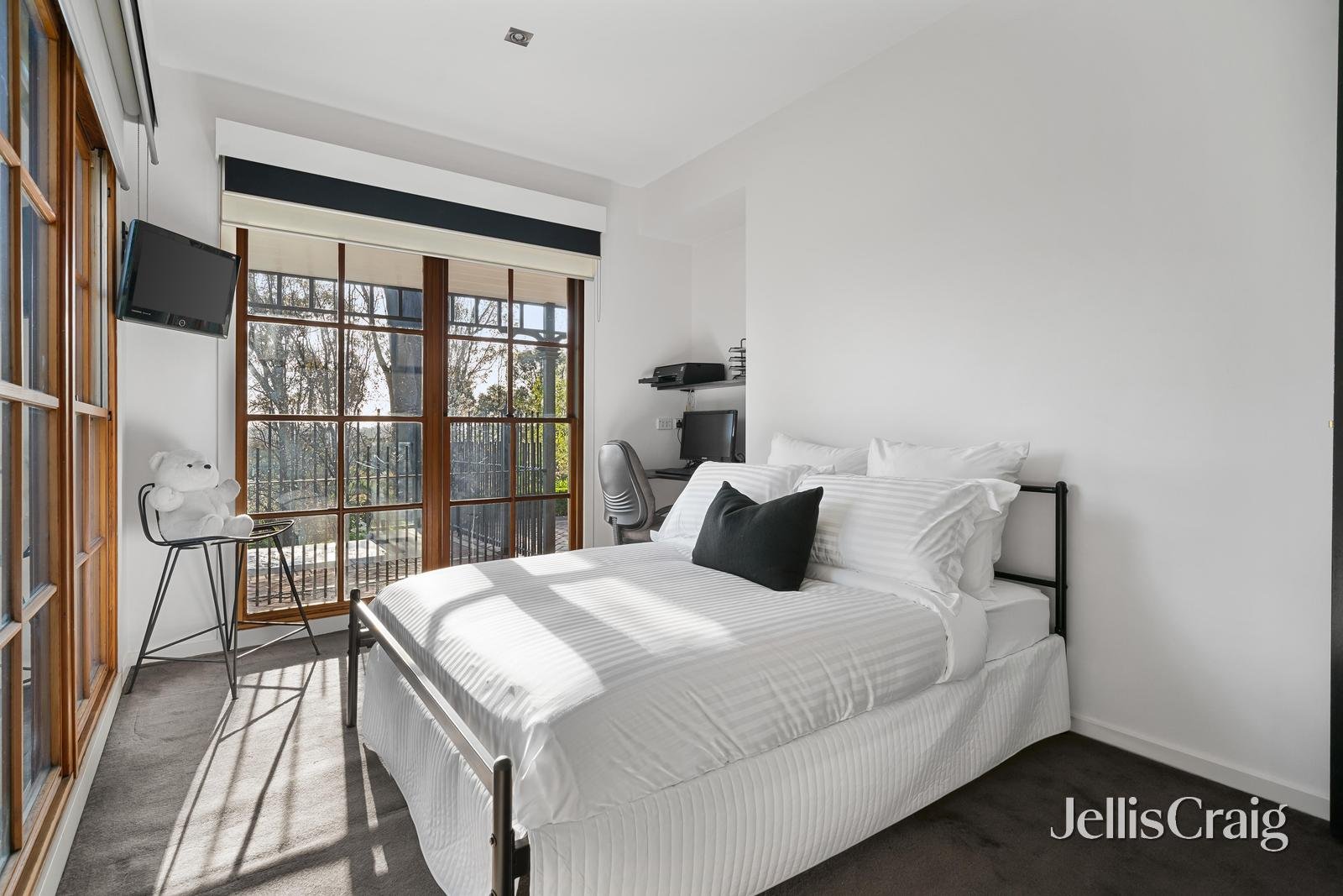 166 Allendale Road, Eltham image 15