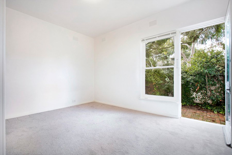 Property Gallery Thumbnail 3