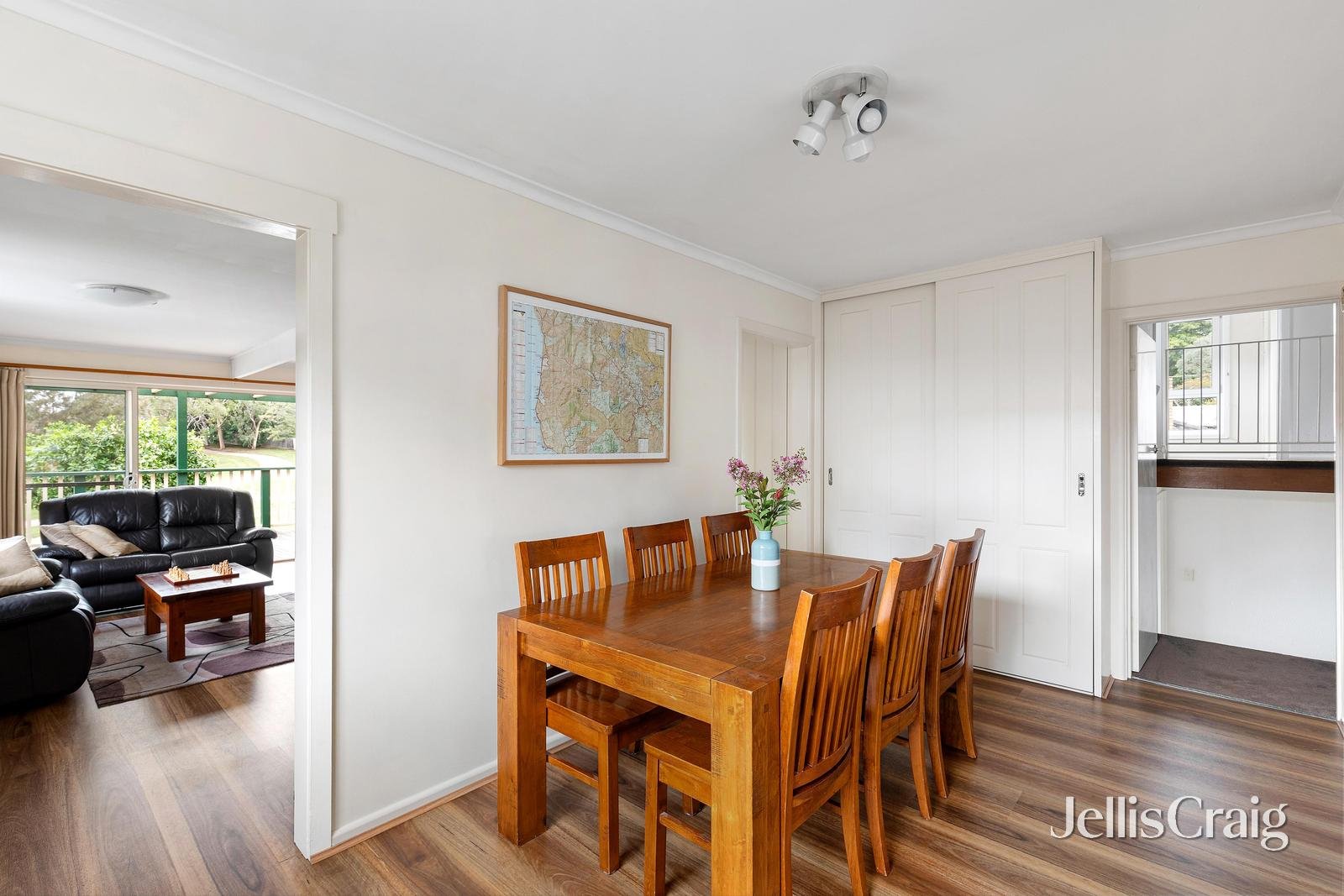 166 Beverley Road, Rosanna image 5