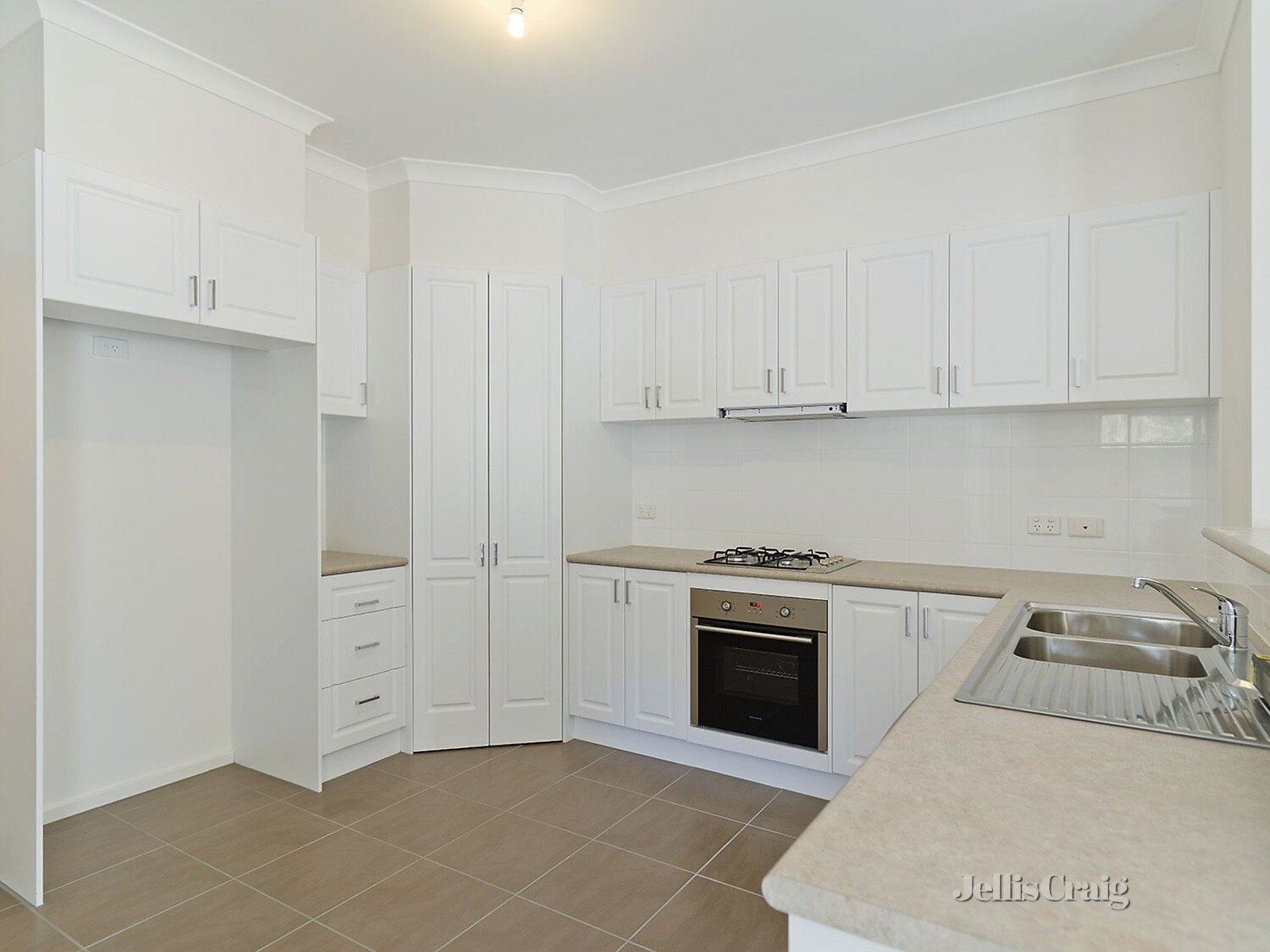 166 Duke Street, Castlemaine image 5