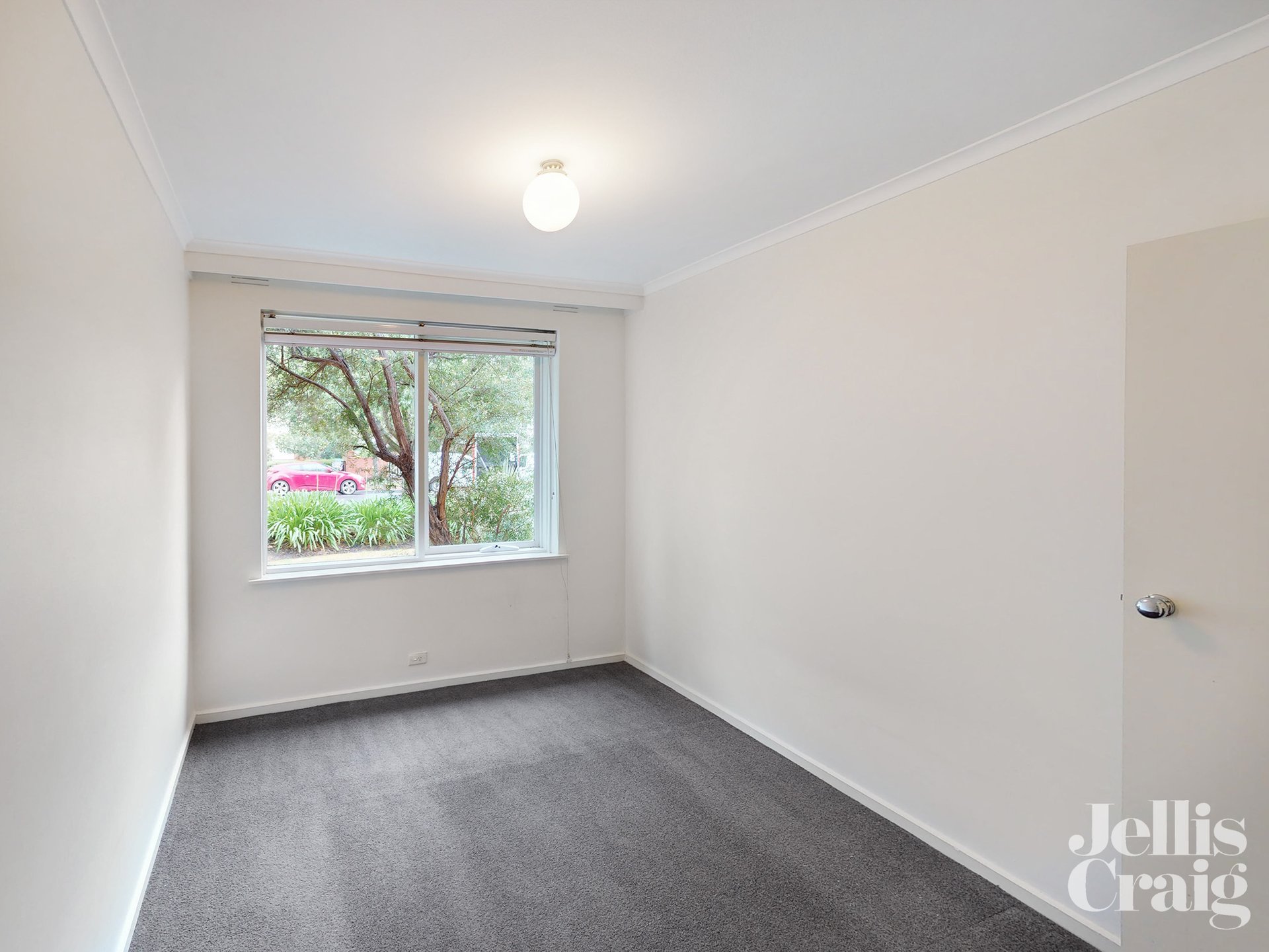 1/66 Edgar Street, North Glen Iris image 3