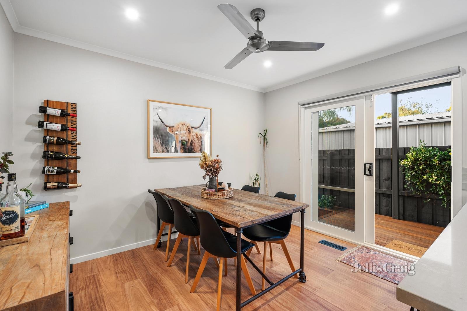 1/66 Mahoneys Road, Forest Hill image 5