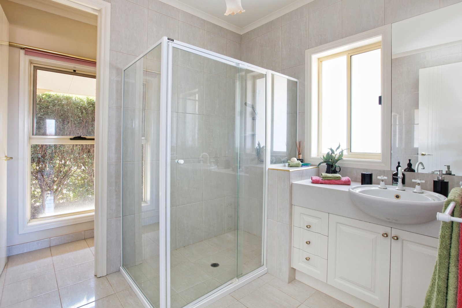 Property Gallery Thumbnail 8